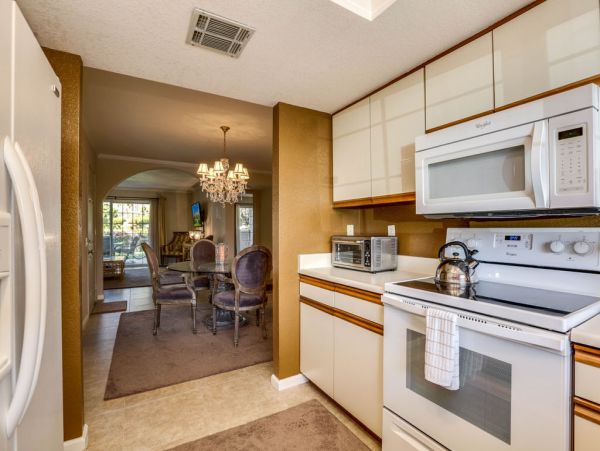 Palm Springs Home 984047