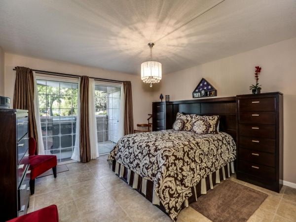 Palm Springs Home 984047