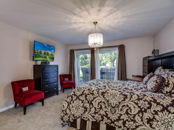 Palm Springs Home 984047