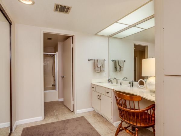 Palm Springs Home 984047