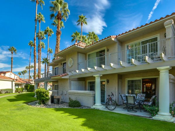 Palm Springs Home 984047