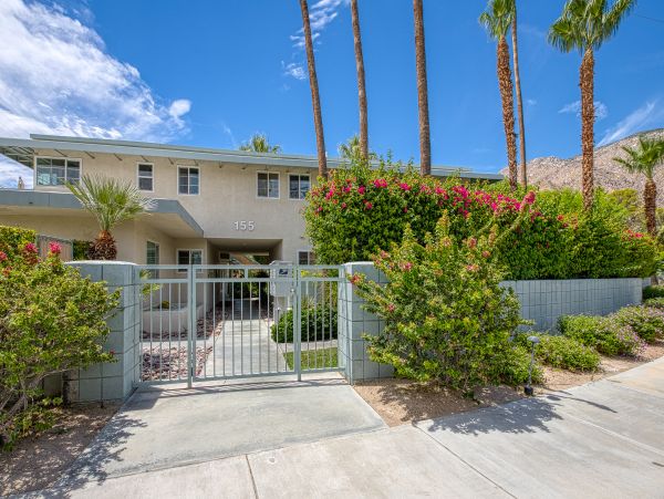 Palm Springs Home 984048