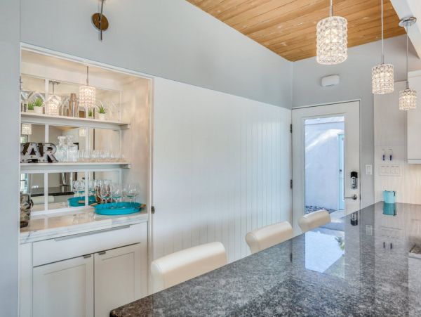 Four Bedrooms Designer Home With Private Pool and Hot Tub