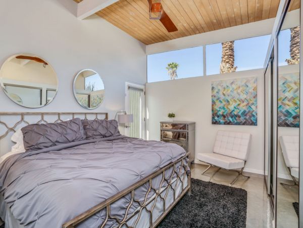 Four Bedrooms Designer Home With Private Pool and Hot Tub