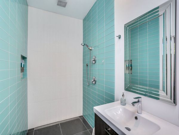 Four Bedrooms Designer Home With Private Pool and Hot Tub