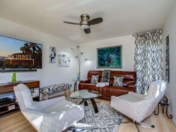 Palm Springs Home 984051