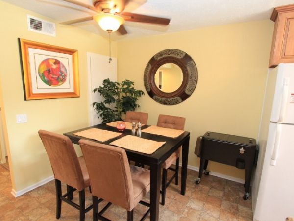 Palm Springs Home 984052