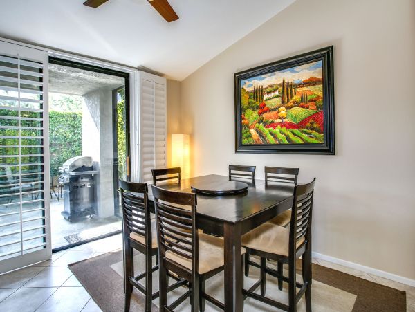 Palm Springs Home 984054