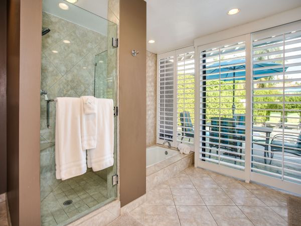 Palm Springs Home 984054
