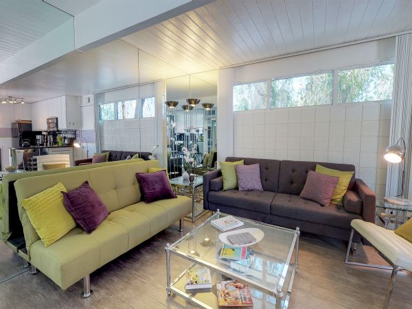Palm Springs Home 984055