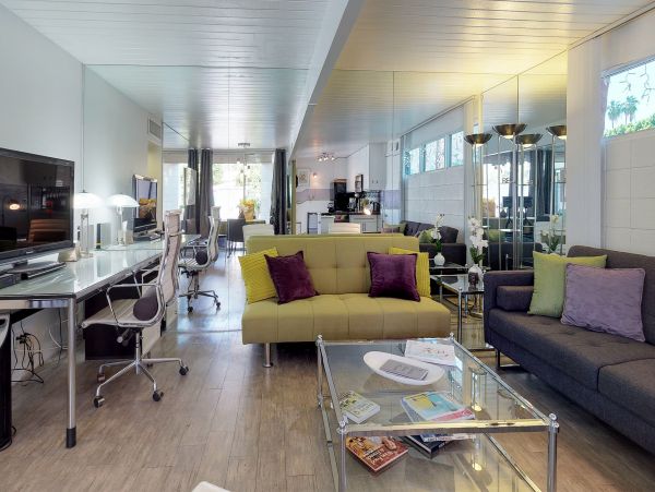 Palm Springs Home 984055
