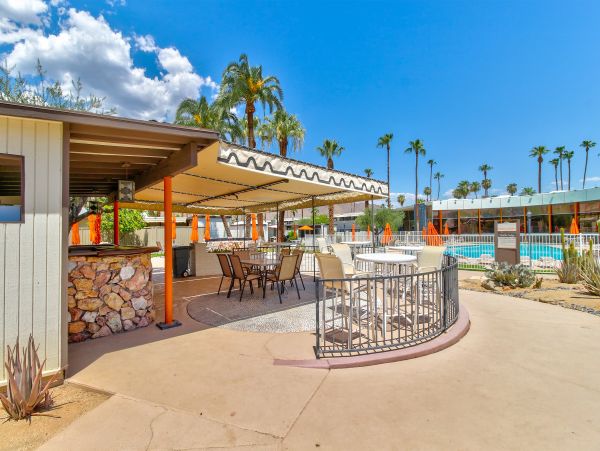 Palm Springs Home 984055