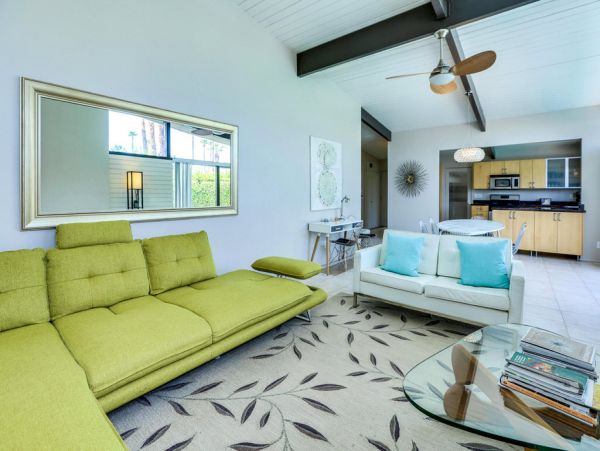 Palm Springs Home 984056