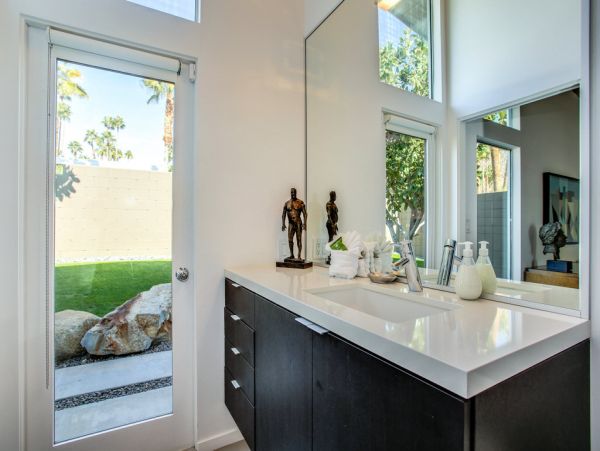 Palm Springs Home 984057