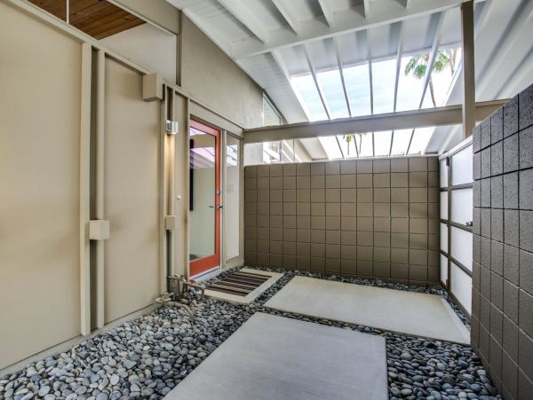 Palm Springs Home 984057