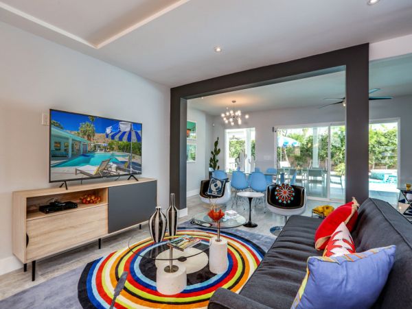 Palm Springs Home 984060