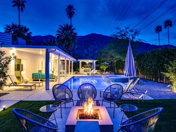 Palm Springs Home 984060