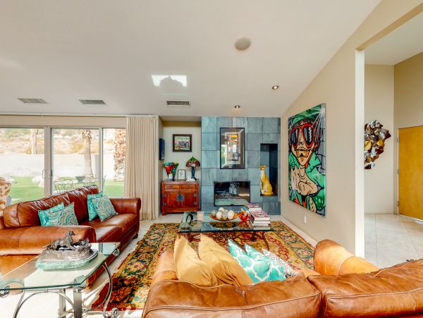 Palm Springs Home 984061