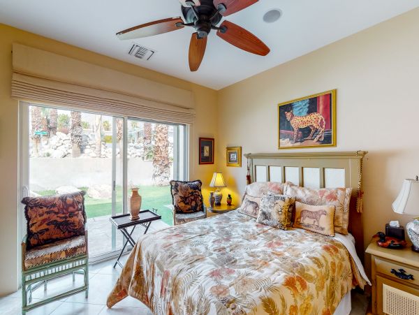 Palm Springs Home 984061