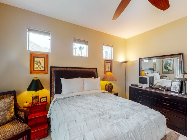 Palm Springs Home 984061