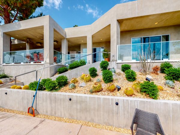 Palm Springs Home 984061