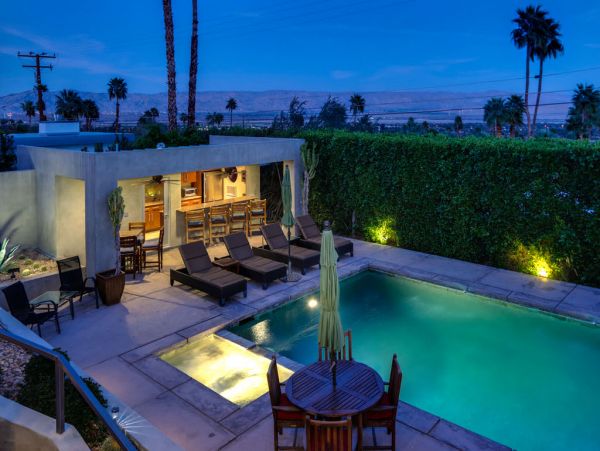 Palm Springs Home 984061