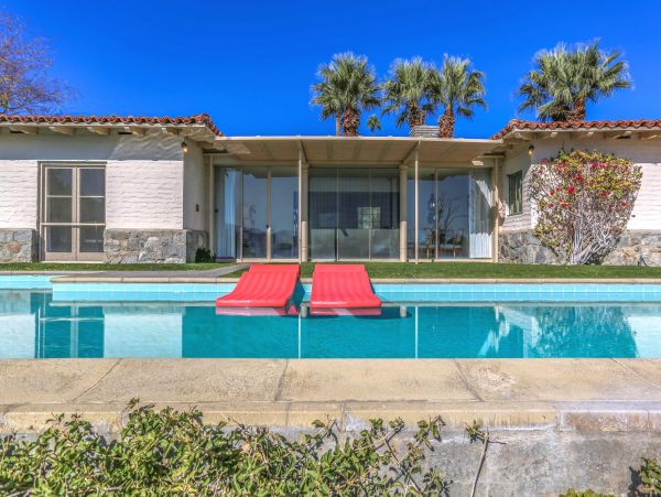 Palm Springs Home 984062