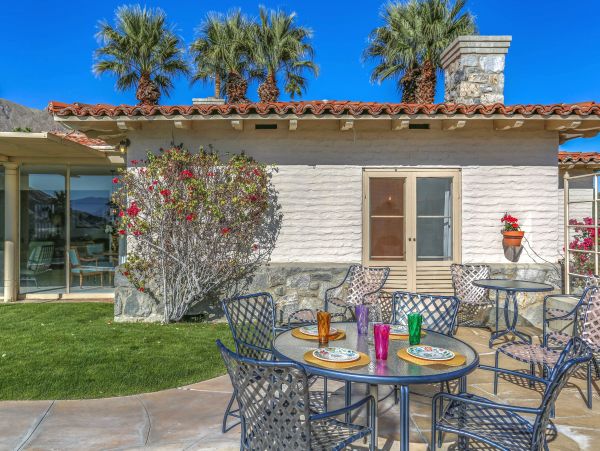 Palm Springs Home 984062