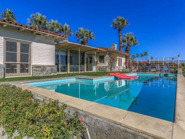 Palm Springs Home 984062