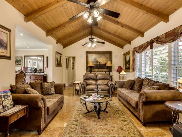 Palm Springs Home 984063