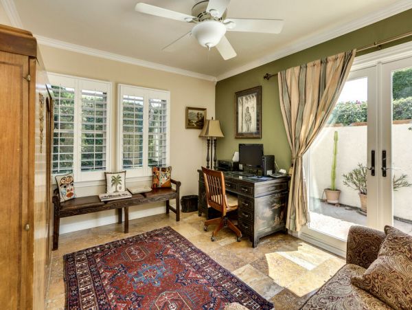 Palm Springs Home 984063