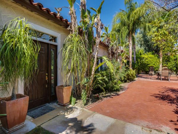 Palm Springs Home 984063
