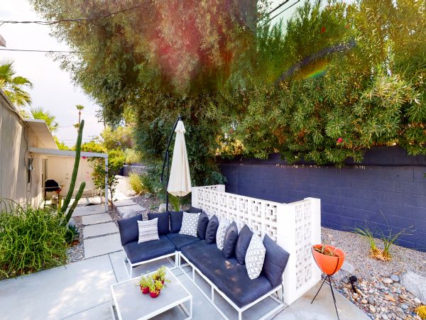 Palm Springs Home 984064