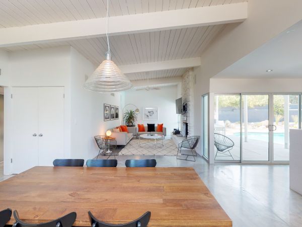 Palm Springs Home 984064