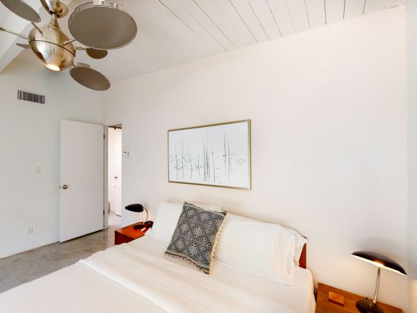 Palm Springs Home 984064