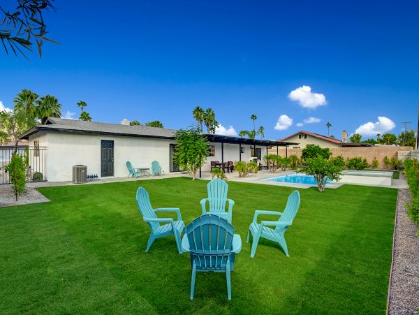 Palm Springs Home 984065