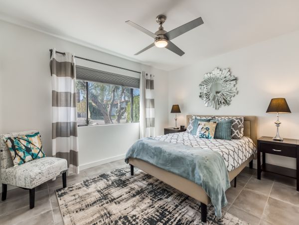 Palm Springs Home 984065