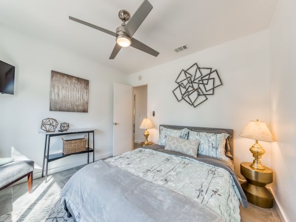 Palm Springs Home 984065