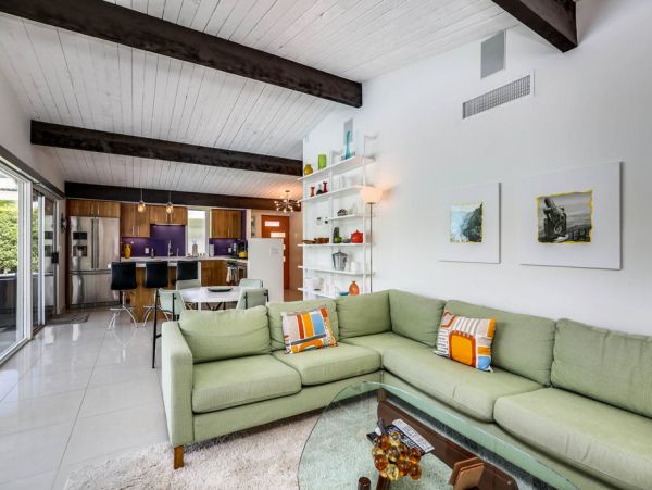 Palm Springs Home 984066