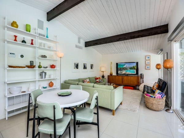 Palm Springs Home 984066
