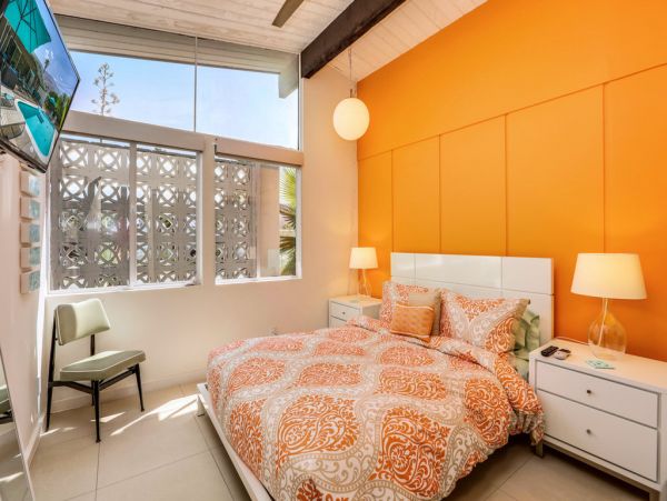 Palm Springs Home 984066