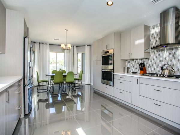 Palm Springs Home 984070