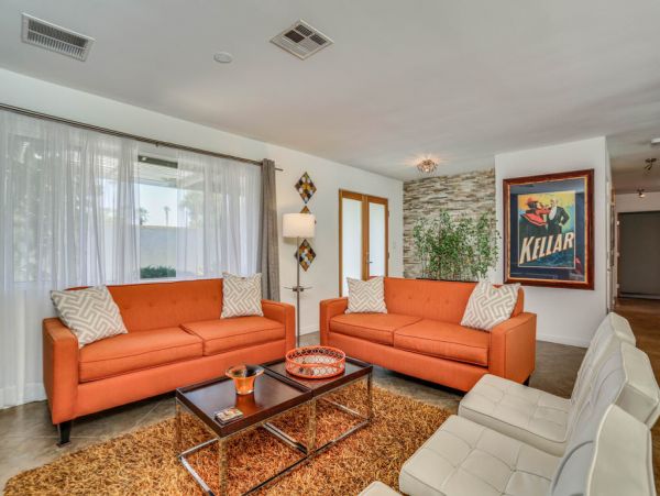 Palm Springs Home 984071