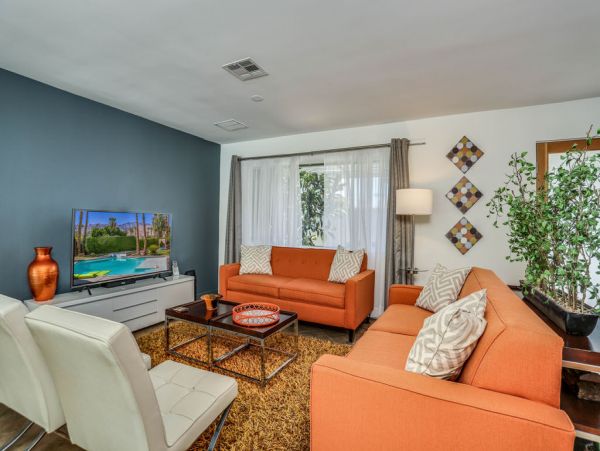 Palm Springs Home 984071
