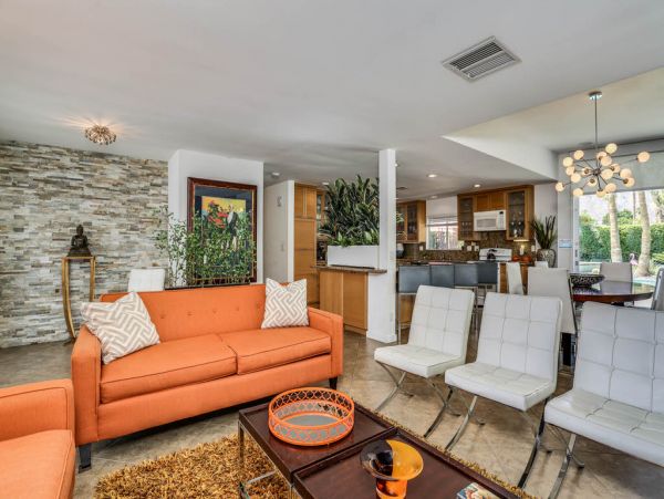 Palm Springs Home 984071