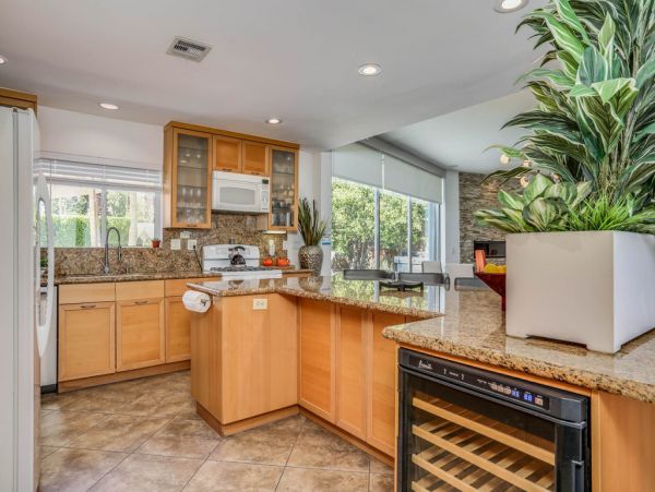 Palm Springs Home 984071