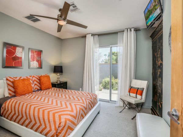 Palm Springs Home 984071