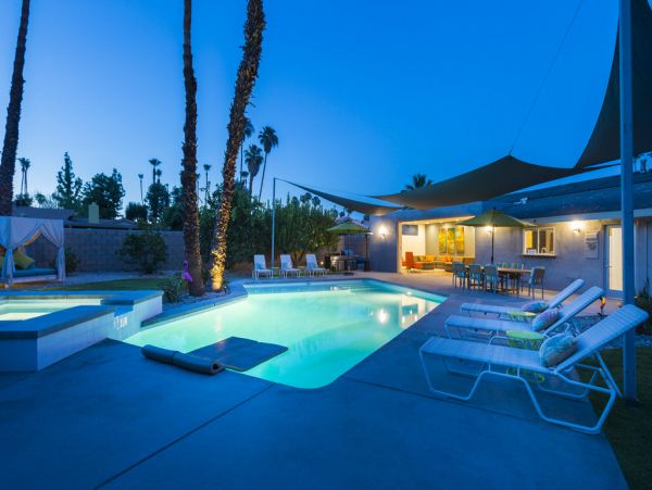 Palm Springs Home 984071