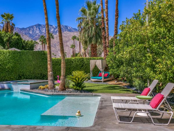 Palm Springs Home 984071