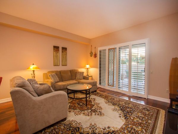 Palm Springs Home 984072